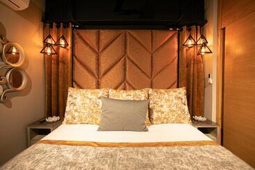 شقة فندقية Pinnacle Resorts 179 Adults Only