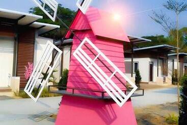 فندق The Premium Resort