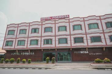 호텔 Reddoorz Plus Near Tugu Tari Thehok Jambi