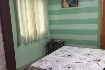 צימר Hr Hotel Bar And Restaurant