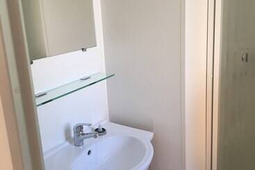 هتل Busard Des Roseaux