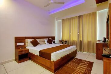 فندق Divine Residency