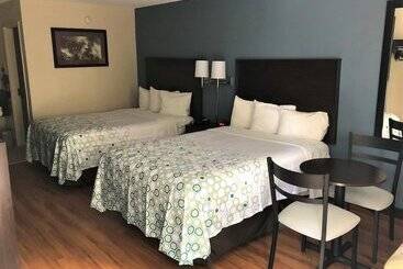 בית מלון כפרי Hometowne Studios By Red Roof Bordentown Mcguire Afb