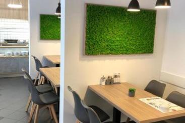 בית מלון כפרי Orion Varkert