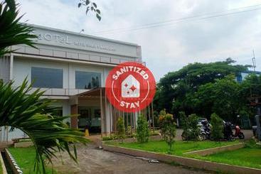 Oyo 90102 Edotel  By Dbest Hospitality