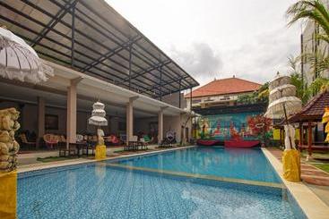 Capital O 90070 Giri Palma Hotel & Villas