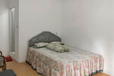 هتل Rumah Panggung Guest House Syariah Mitra Reddoorz