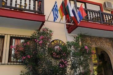 بنسيون Room In Bb In Paradise