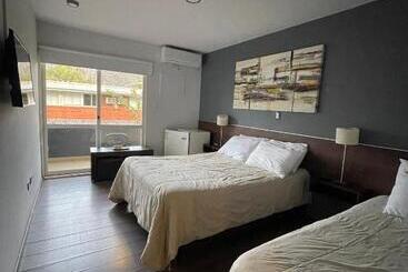 استراحتگاه Costalago Suites