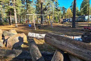 Hostel And Vandrarhem Lupin Naturcamping Lagom