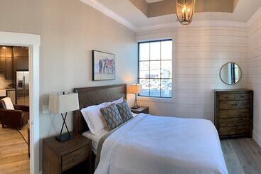 New Hotel Collection Smoky Mountains