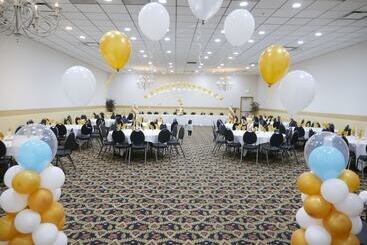 فندق Inn At Grand Glaize