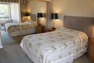 Marquis Villas Resort