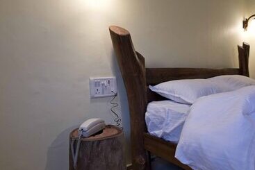 Hotel Corbett Riviera