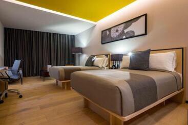 ホテル Galeria Plaza San Jeronimo