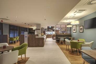 호텔 Hampton By Hilton Stuttgart City Centre