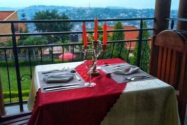 فندق Precious Villas Lubowa