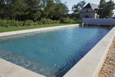 Bed and Breakfast Domaine Le Broual