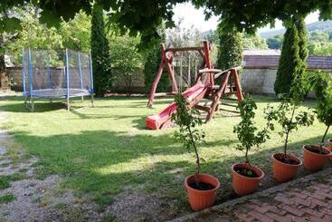 Bed and Breakfast Olze Panzió