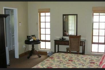 בית מלון כפרי Champagne Castle