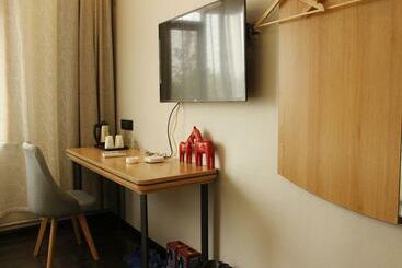 Jun Hotels Dezhou Lincheng District Bus Station