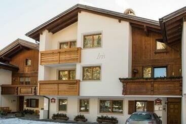 ペンション Ciasa Iris