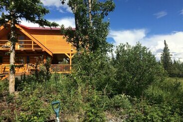 فندق Mount Logan Lodge