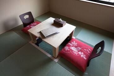 בית מלון כפרי Chikuyoan