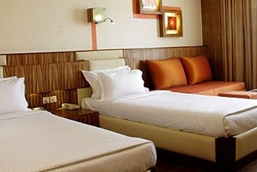 Gokulam Park Hotel & Convention Centre