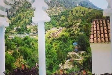 هتل Hostal La Joya