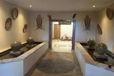 بيت ريفى Lions Rest Country Estate