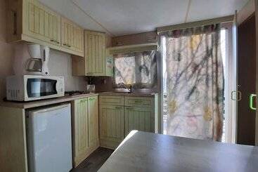 فندق Camping Les Chenes Clairs