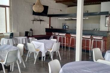 هتل Delfines De Chicama