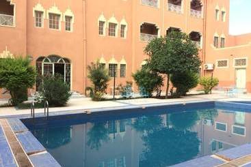 فندق Hôtel Restaurant Mabrouka