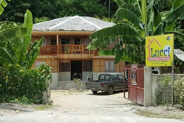 Lucci Pension House