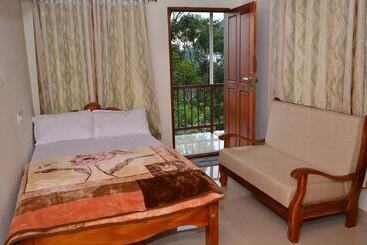 פנסיון Athens Cottage