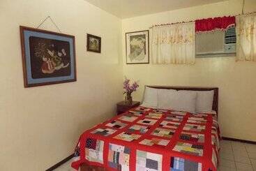 펜션 Baluarte De Argao Beach Resort