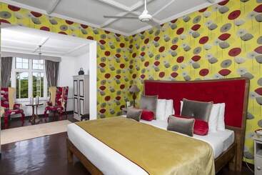 膳宿费 Taylors Hill