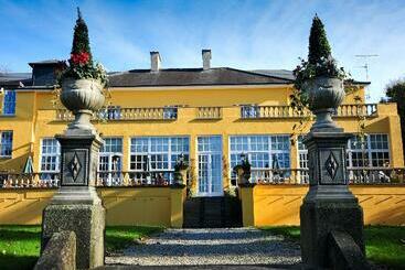 Athenaeum House Hotel