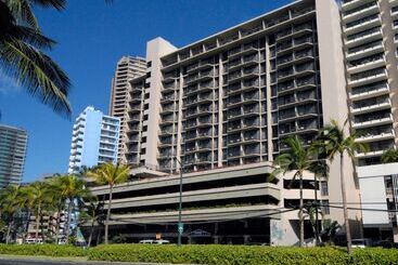 בית מלון כפרי Aqua Palms Waikiki