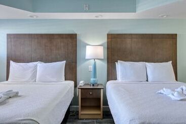فندق Boardwalk Inn And Suites