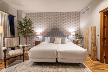 בית מלון כפרי Cetina Palacio De Los Salcedo