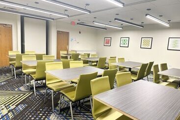 בית מלון כפרי Holiday Inn Express & Suites Prospect Heights, An Ihg