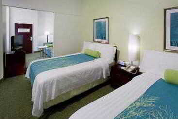 هتل Springhill Suites Dallas Addison/quorum Drive