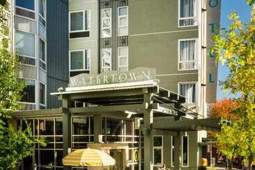 Отель Staypineapple, Watertown, University District Seattle