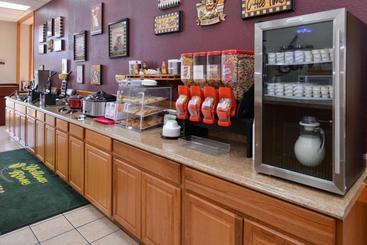 مُتل Ramada By Wyndham Branson