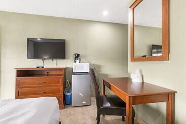 فندق على الطريق Safari Inn  Chico