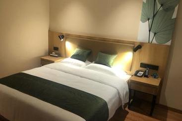 ホテル Greettree Inn Jieshou Renmin Road Guozhen Plaza