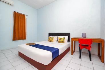 酒店 Spot On 3075 Griya Sae Guesthouse