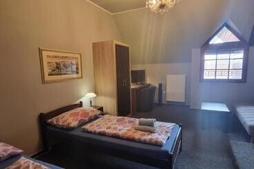 בית מלון כפרי Ubytování 8